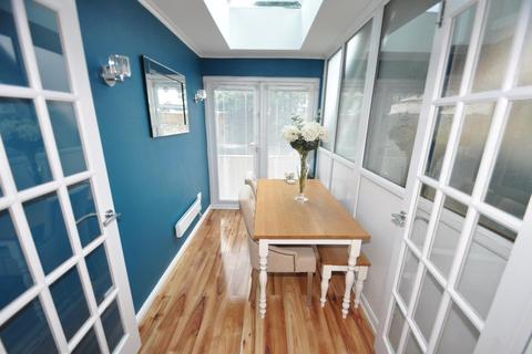 28 Matlock Gardens, Hornchurch, RM12 6HX