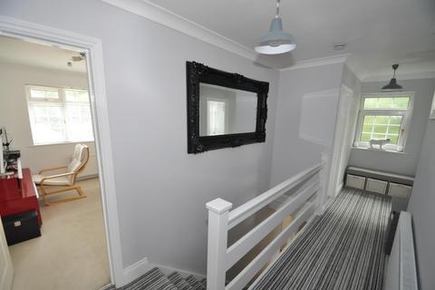 7 Courage Close, Hornchurch, RM11 2BJ