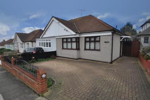 36 Dorian Road, Hornchurch, RM12 4AL