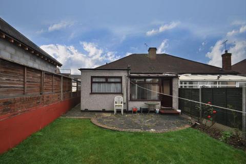 36 Dorian Road, Hornchurch, RM12 4AL
