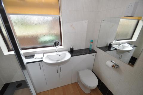 36 Dorian Road, Hornchurch, RM12 4AL