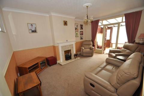 36 Dorian Road, Hornchurch, RM12 4AL