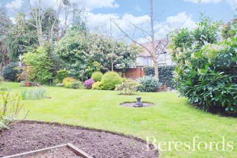 7 Ridgemont Place, Hornchurch, RM11 3LQ
