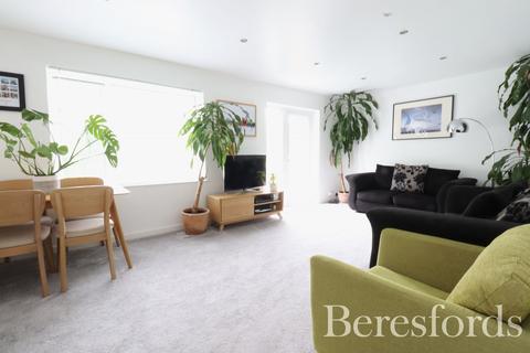 Flat 44, Falkirk Court Falkirk Close, Hornchurch, RM11 3QX