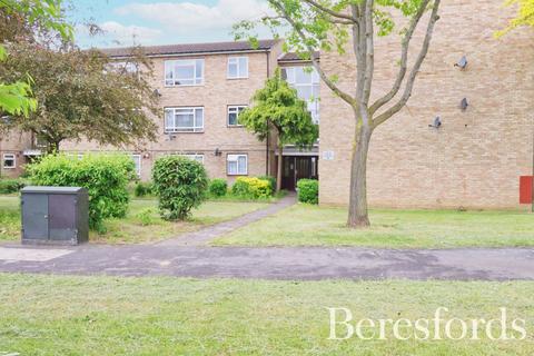 54 Adelphi Crescent, Hornchurch, RM12 4JZ