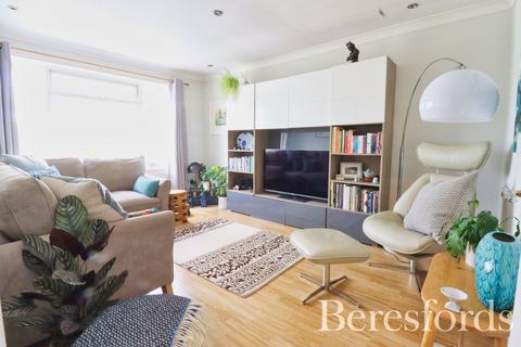 54 Adelphi Crescent, Hornchurch, RM12 4JZ