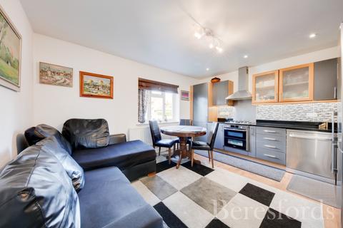 46 Dudley Road, Romford, RM3 8LH