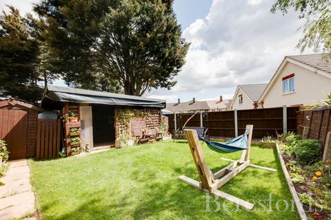 46 Dudley Road, Romford, RM3 8LH
