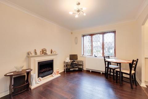 12 Bennison Drive, Harold Wood, Romford, RM3 0WJ