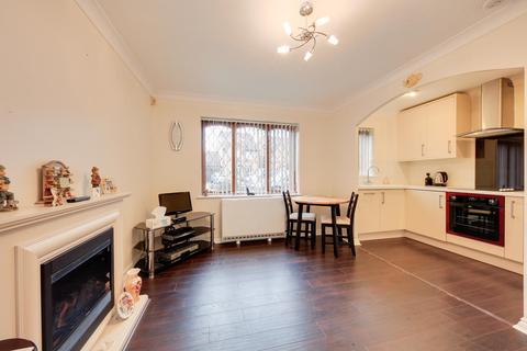 12 Bennison Drive, Harold Wood, Romford, RM3 0WJ