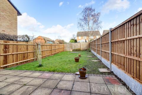 9 Ward Gardens, Harold Wood, Romford, RM3 0WX