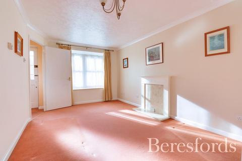 9 Ward Gardens, Harold Wood, Romford, RM3 0WX