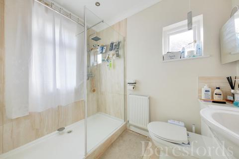 10 Masefield Crescent, Romford, RM3 7PL