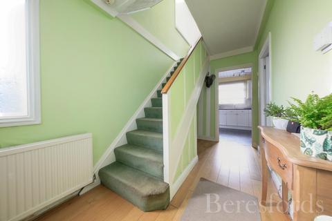 55 Daventry Road, Romford, RM3 7RA