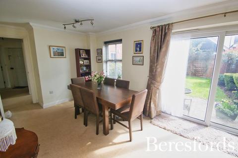 2 Hare Bridge Crescent, Ingatestone, CM4 9DR