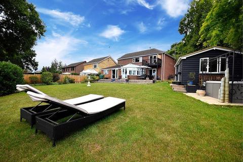 13 Eaton Way, Great Totham, Maldon, CM9 8EE
