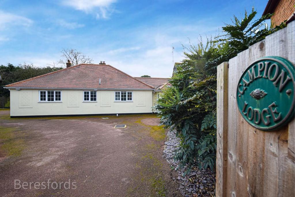North Street, Tolleshunt D'arcy, CM9 2 bed bungalow £440,000