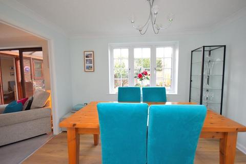 1 Abbotsmead, Heybridge, Maldon, CM9 4PT
