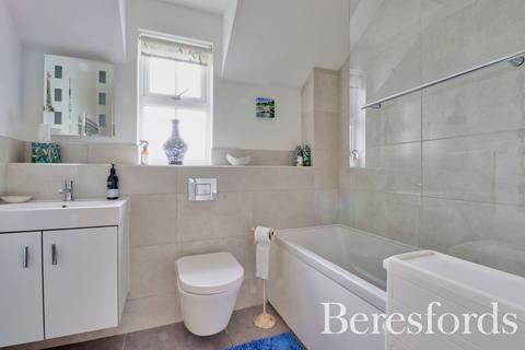 2 Barber Close, Great Totham, Maldon, CM9 8FL