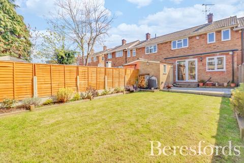 98 Hutton Drive, Hutton, Brentwood, CM13 1QN