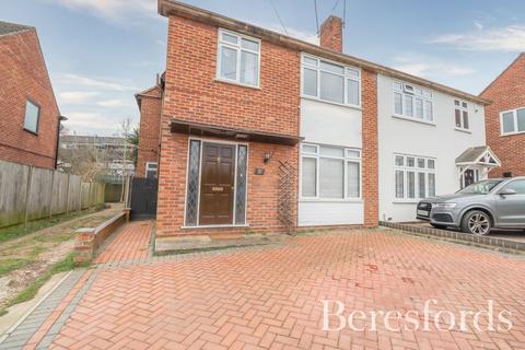 31 Queenswood Avenue, Hutton, Brentwood, CM13 1HU