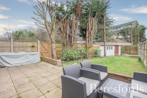 31 Queenswood Avenue, Hutton, Brentwood, CM13 1HU