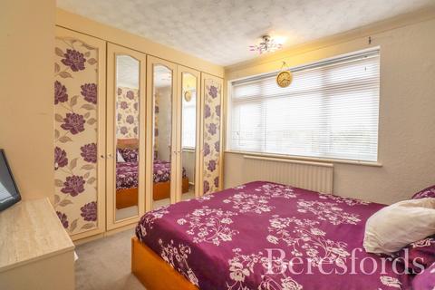 31 Queenswood Avenue, Hutton, Brentwood, CM13 1HU