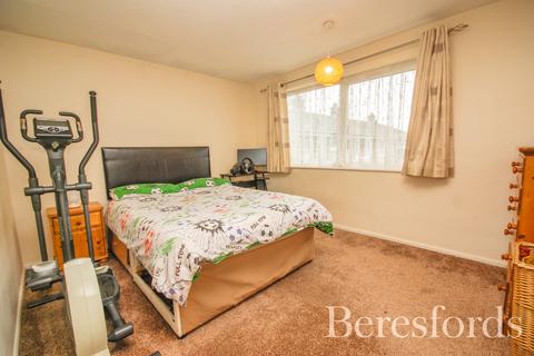 14 Tomlyns Close, Hutton, Brentwood, CM13 1PU