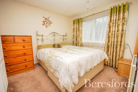 14 Tomlyns Close, Hutton, Brentwood, CM13 1PU