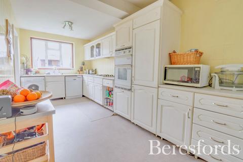 28 Colet Road, Hutton, Brentwood, CM13 1LD