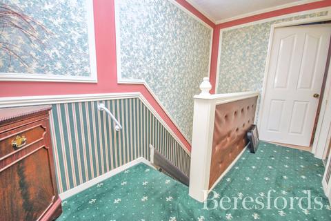18 Tomlyns Close, Hutton, Brentwood, CM13 1PU