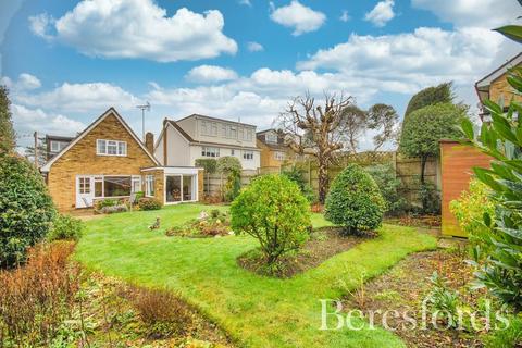 9 Hutton Village, Hutton, Brentwood, CM13 1RR