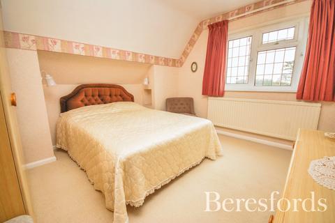 9 Hutton Village, Hutton, Brentwood, CM13 1RR