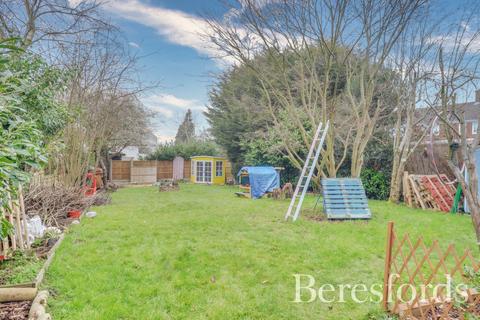 23 Cedar Close, Hutton, Brentwood, CM13 1NE