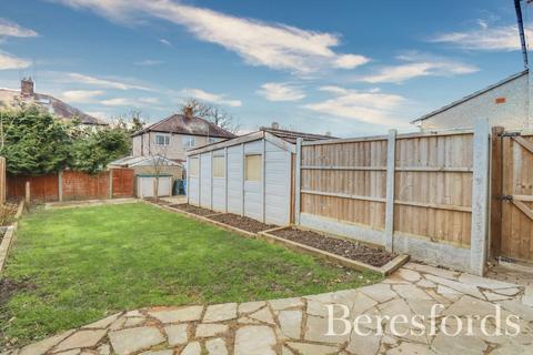2 Edwards Way, Hutton, Brentwood, CM13 1BT