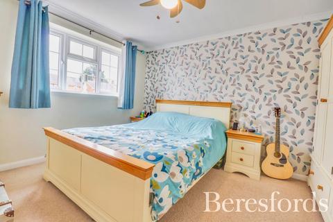 100 Hutton Drive, Hutton, Brentwood, CM13 1QN