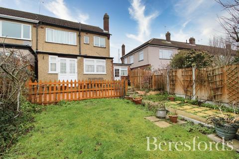 25 Isis Drive, Upminster, RM14 1LJ