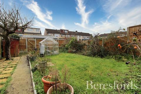 25 Isis Drive, Upminster, RM14 1LJ