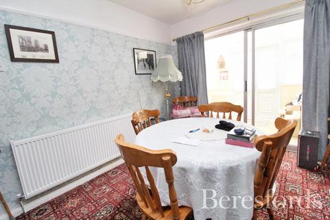 25 Isis Drive, Upminster, RM14 1LJ