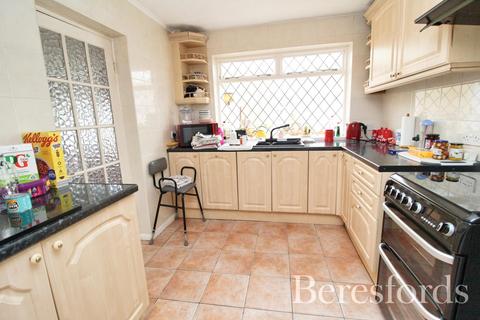 25 Isis Drive, Upminster, RM14 1LJ