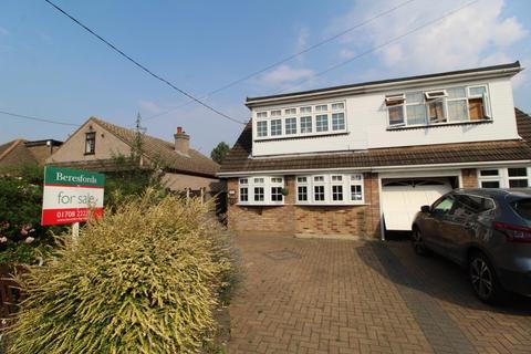 94a Cranham Gardens, Upminster, RM14 1JN