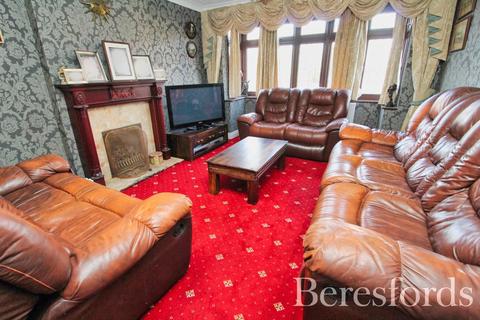 99e Purfleet Road, Aveley, South Ockendon, RM15 4DS