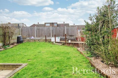 10 Rustic Close, Upminster, RM14 1JP