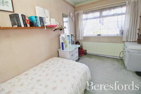 72 Winchester Avenue, Upminster, RM14 3LR