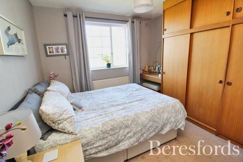 72 Winchester Avenue, Upminster, RM14 3LR