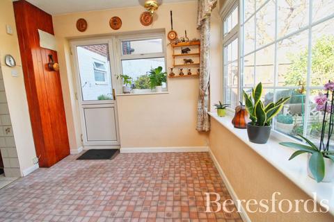 72 Winchester Avenue, Upminster, RM14 3LR