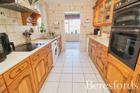 72 Winchester Avenue, Upminster, RM14 3LR