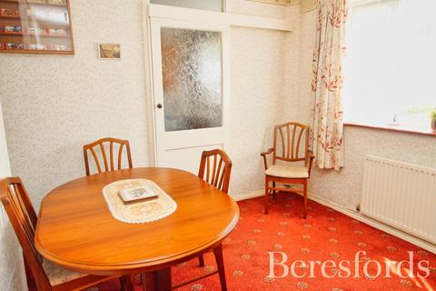 1 Winchester Avenue, Upminster, RM14 3LP
