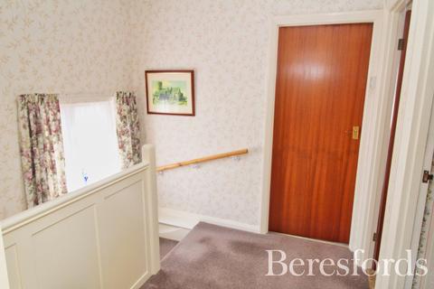 1 Winchester Avenue, Upminster, RM14 3LP