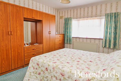 1 Winchester Avenue, Upminster, RM14 3LP